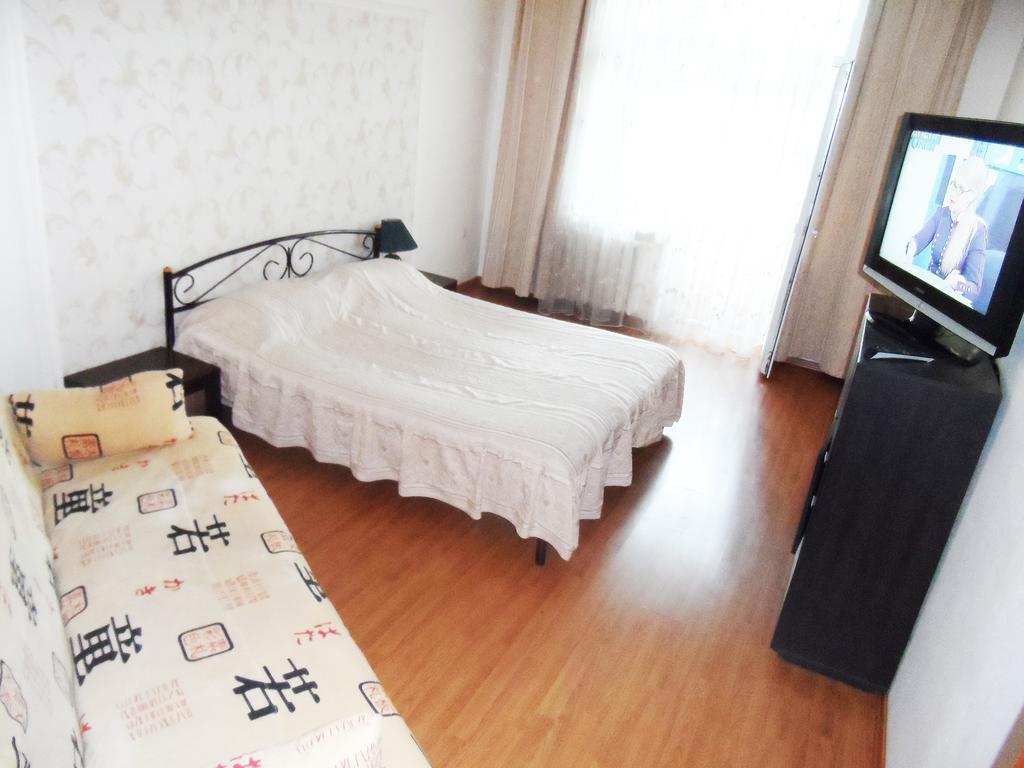Apartment On Skorykovskyi Lane 4 Dnipro Exterior foto
